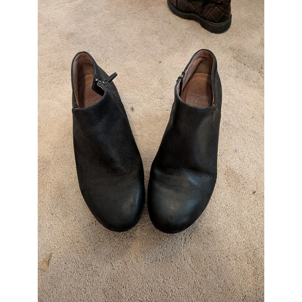 Dansko Black Pebbled Leather Ankle‎ Boots Side Zip Block Heel Womens 40 EU
